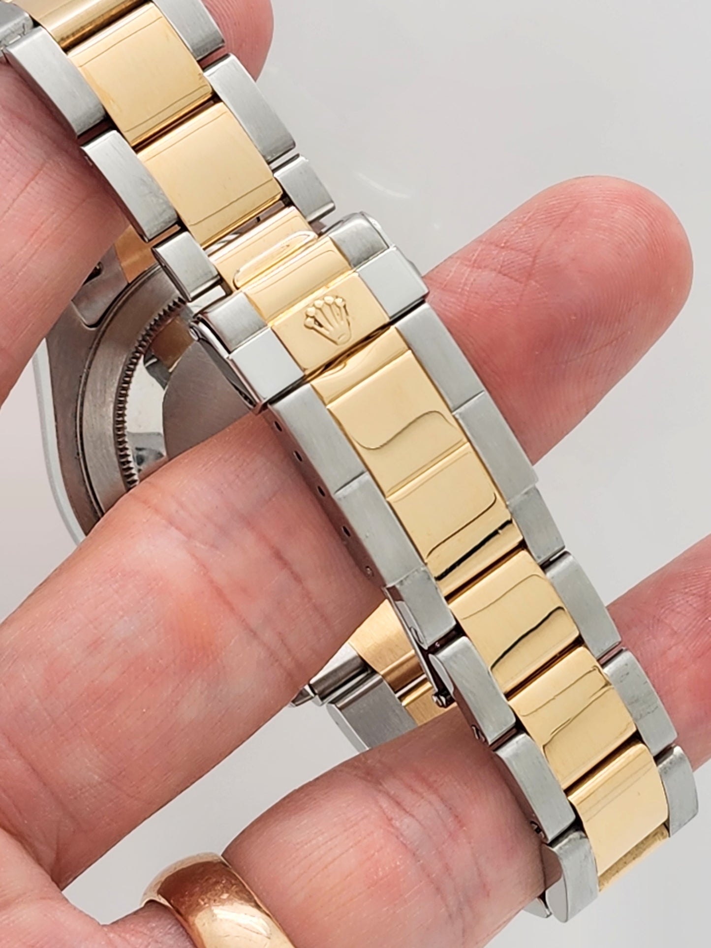 ROLEX Yachtmaster Two-Tone 40mm Watch Model 16623