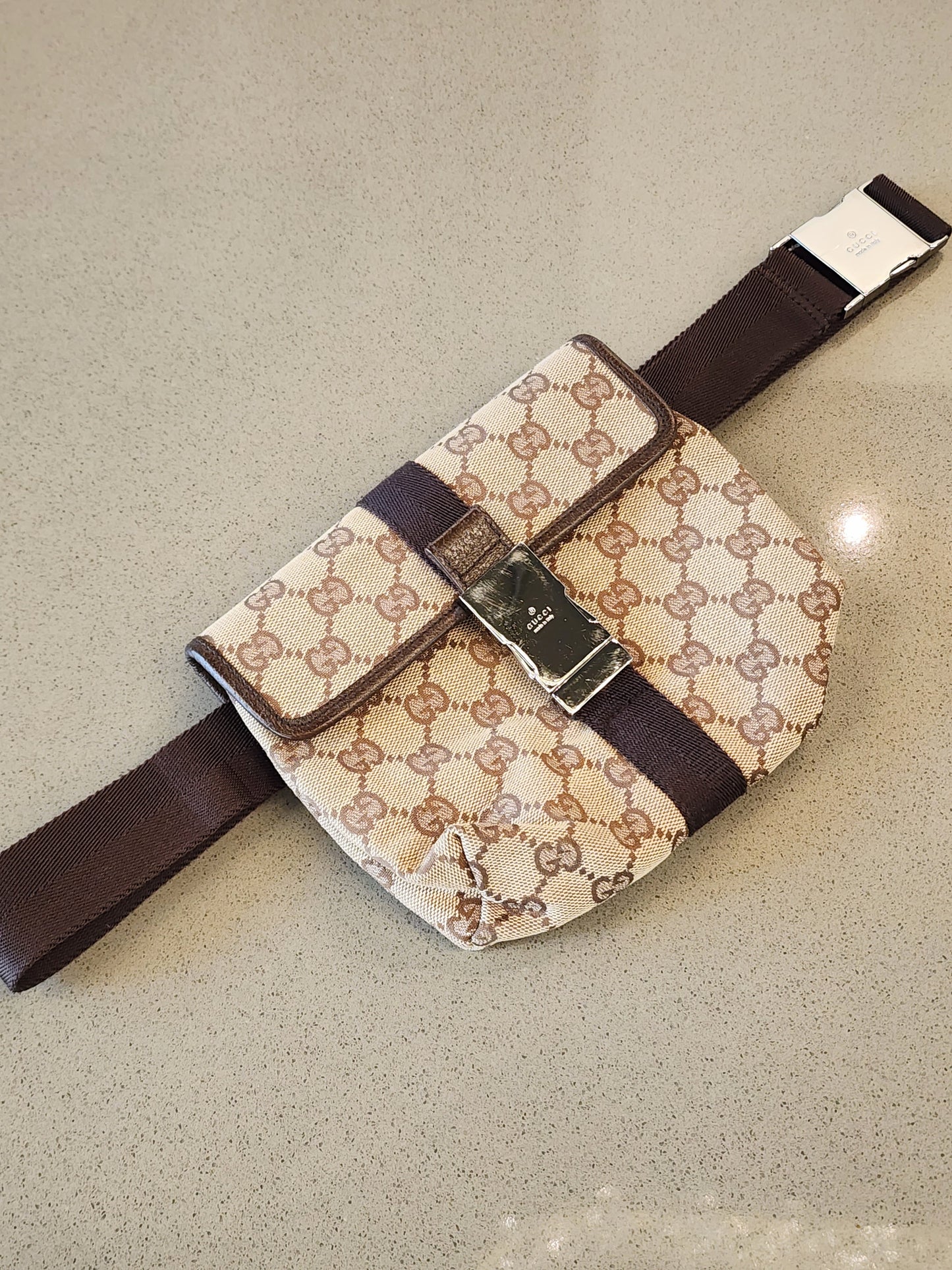 GUCCI GG Canvas Belt Bag in Brown/Beige