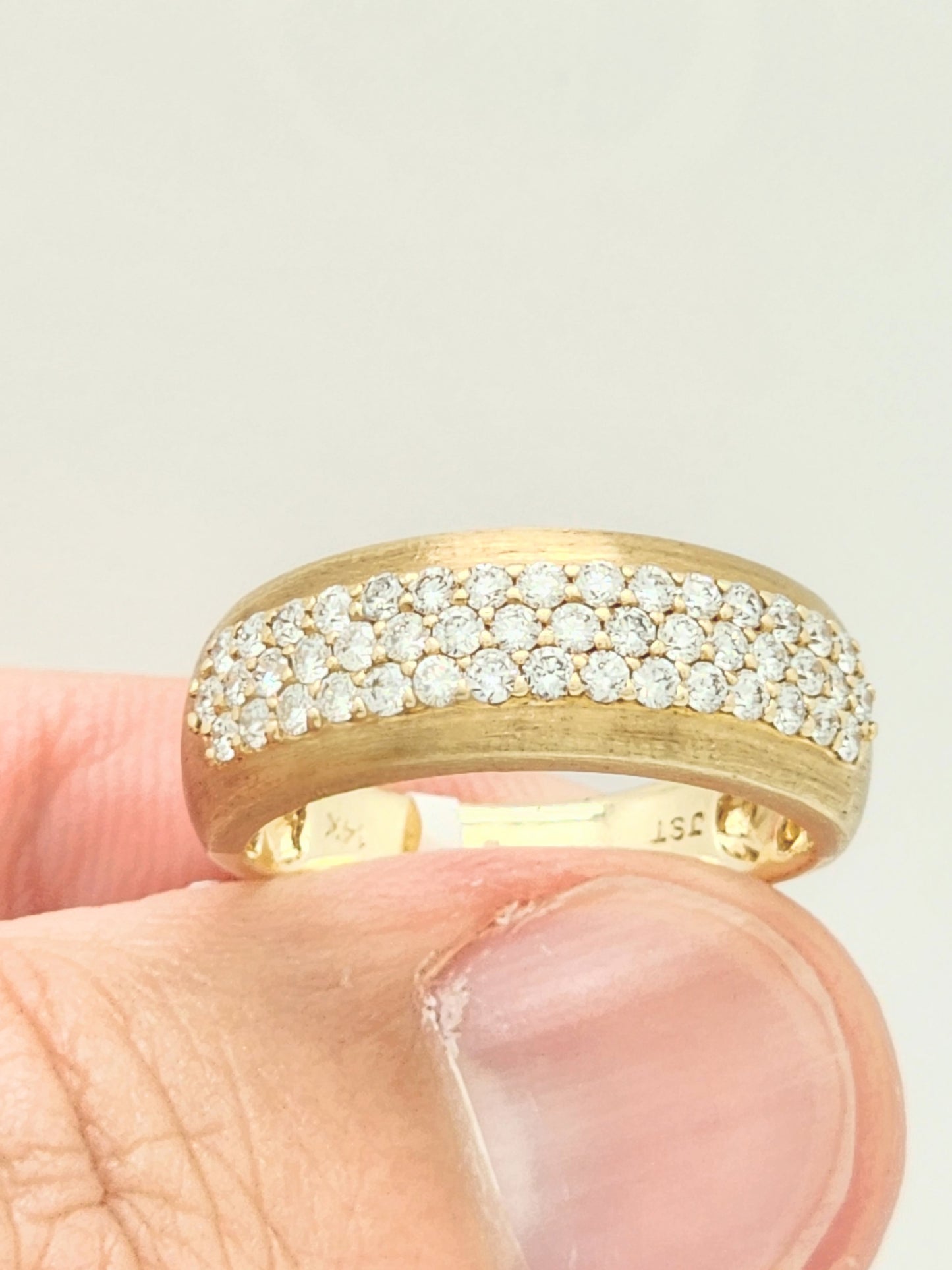 0.75 CARAT 3-ROW DIAMOND MATTE FINISH BAND in 14KYG