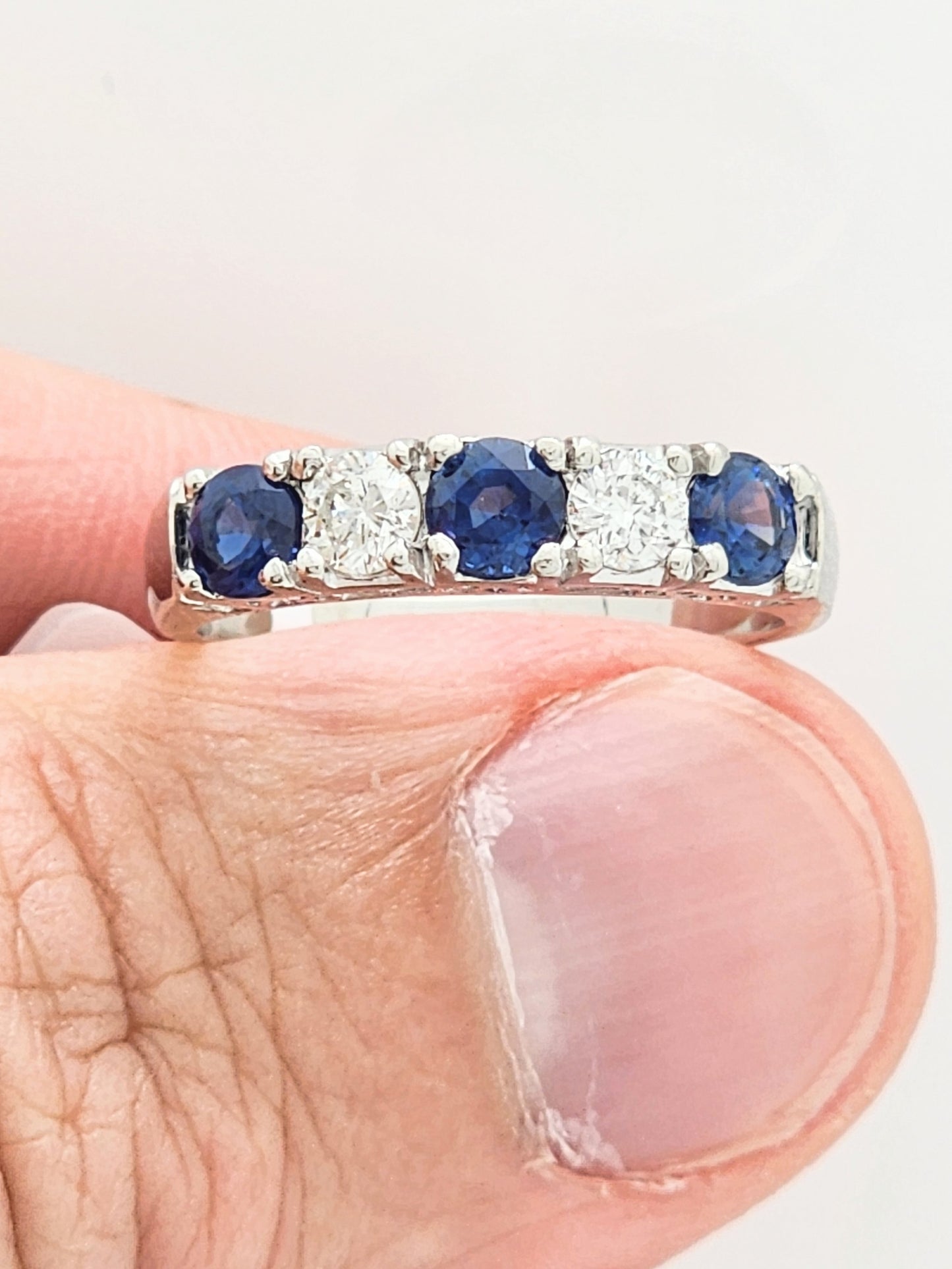 ESTATE 1.34 CARAT 5-STONE BLUE SAPPHIRE and DIAMOND BAND in PLATINUM!!!
