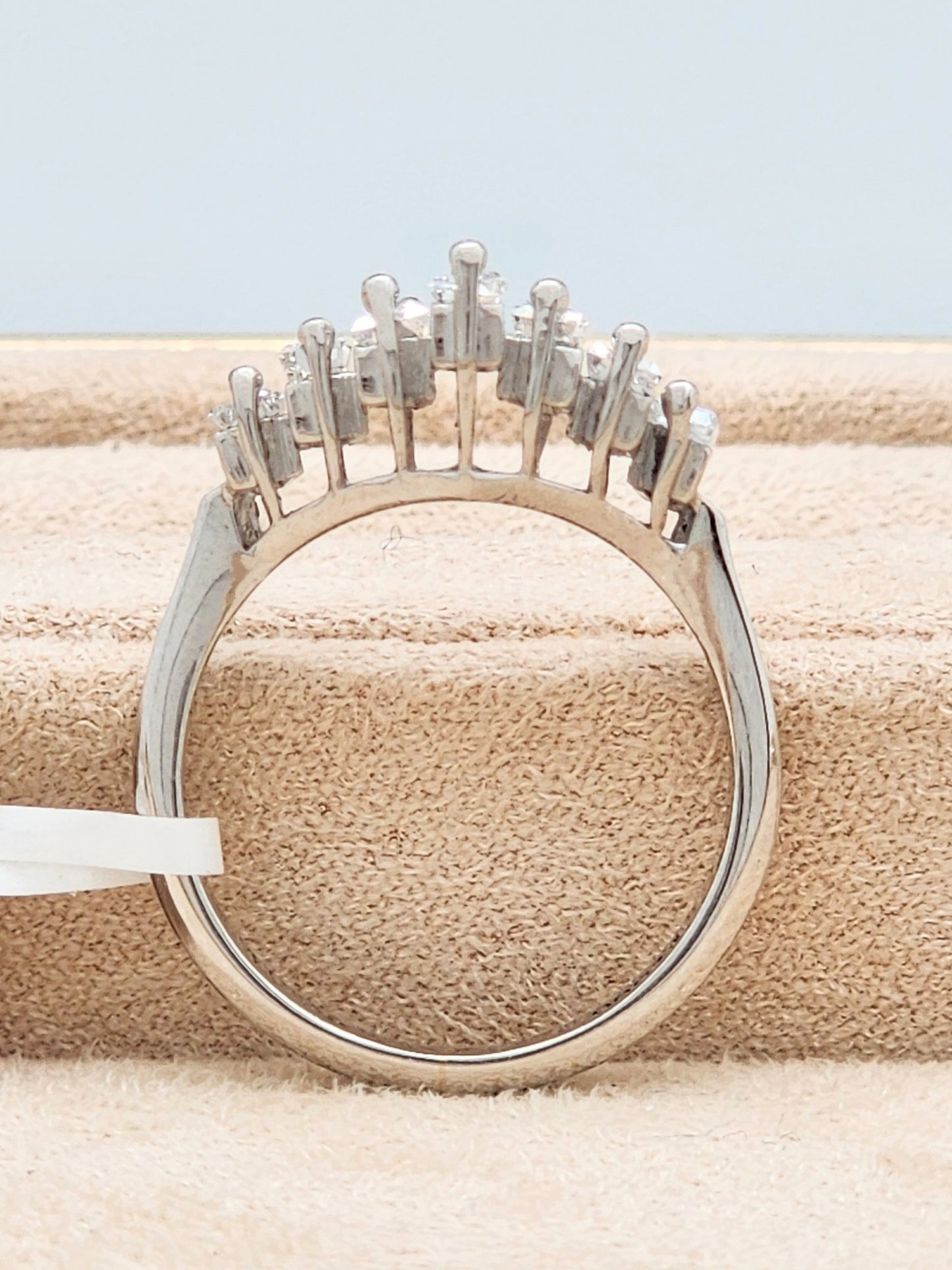 0.98 CARAT V-SHAPE CONTOUR DIAMOND BAND in PLATINUM!!!