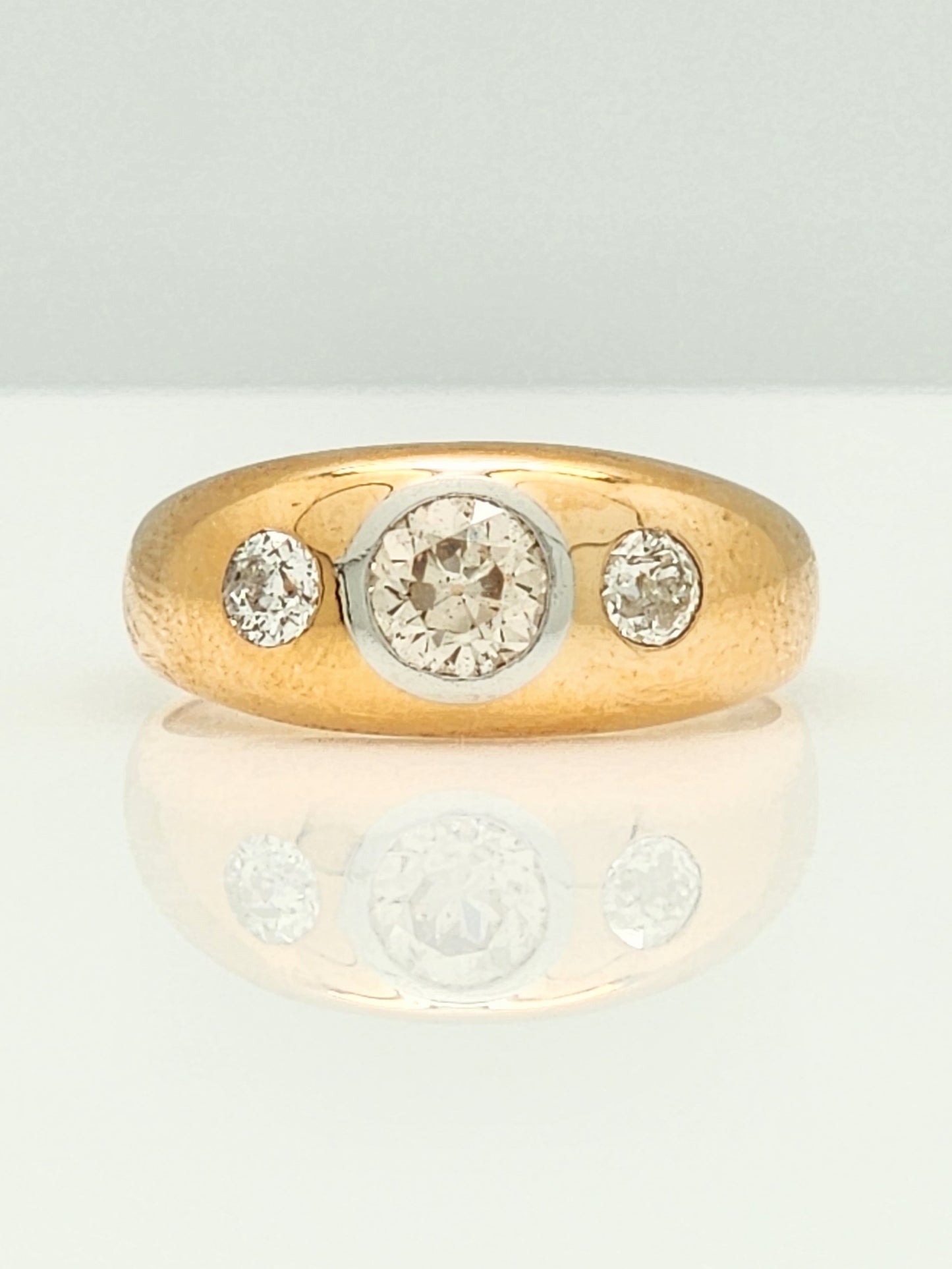 ESTATE 0.90 Carat European Cut 3-Diamond Band in 14KYG