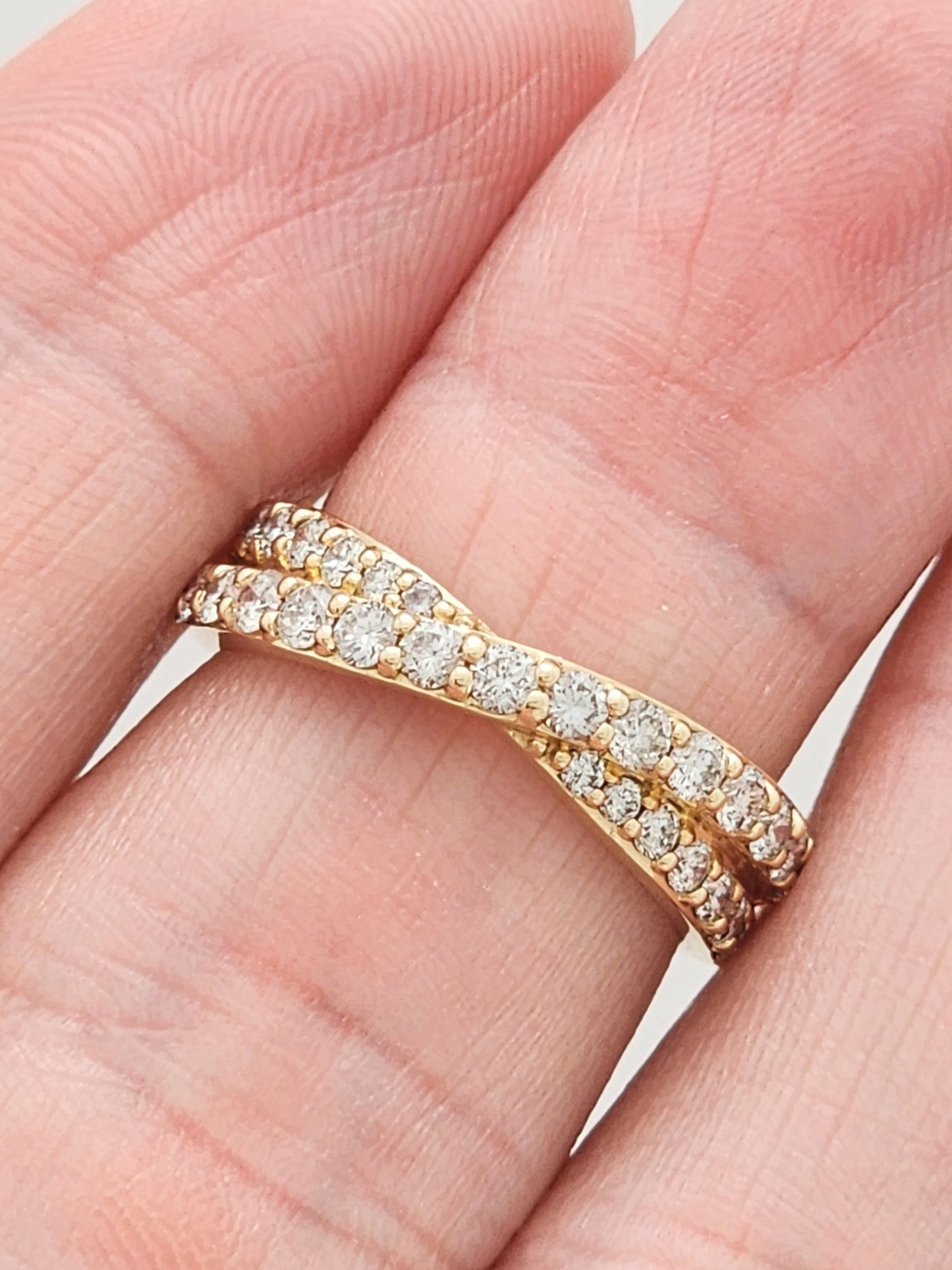 1.00 CARAT CROSSOVER DIAMOND BAND IN 14KYG!!!