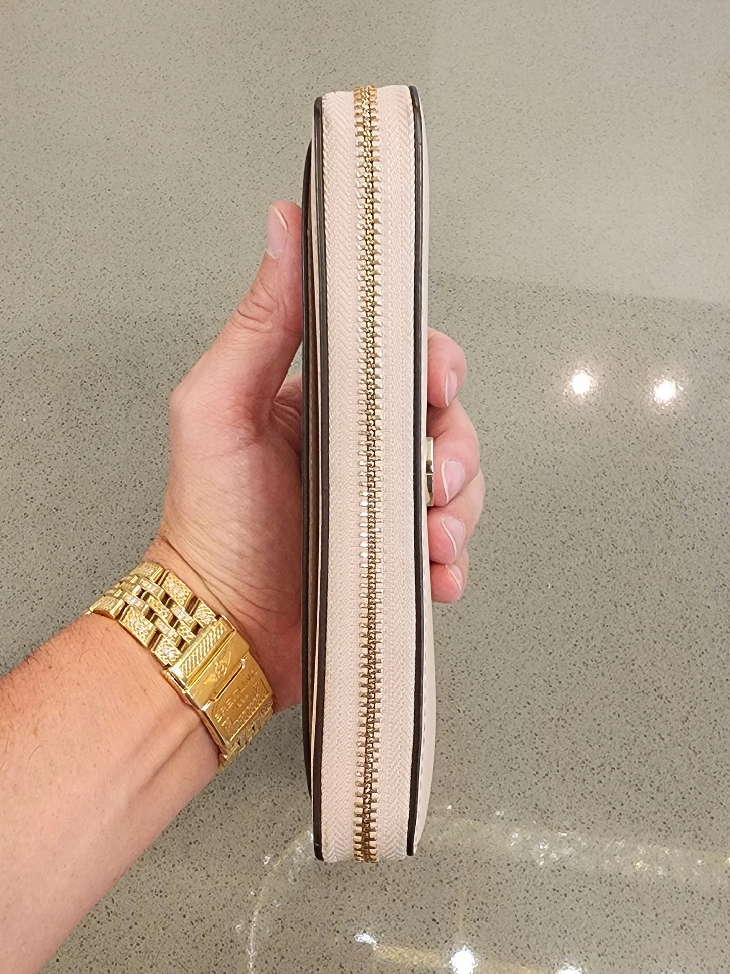KATE SPADE Zip-Around Wallet in Light Beige