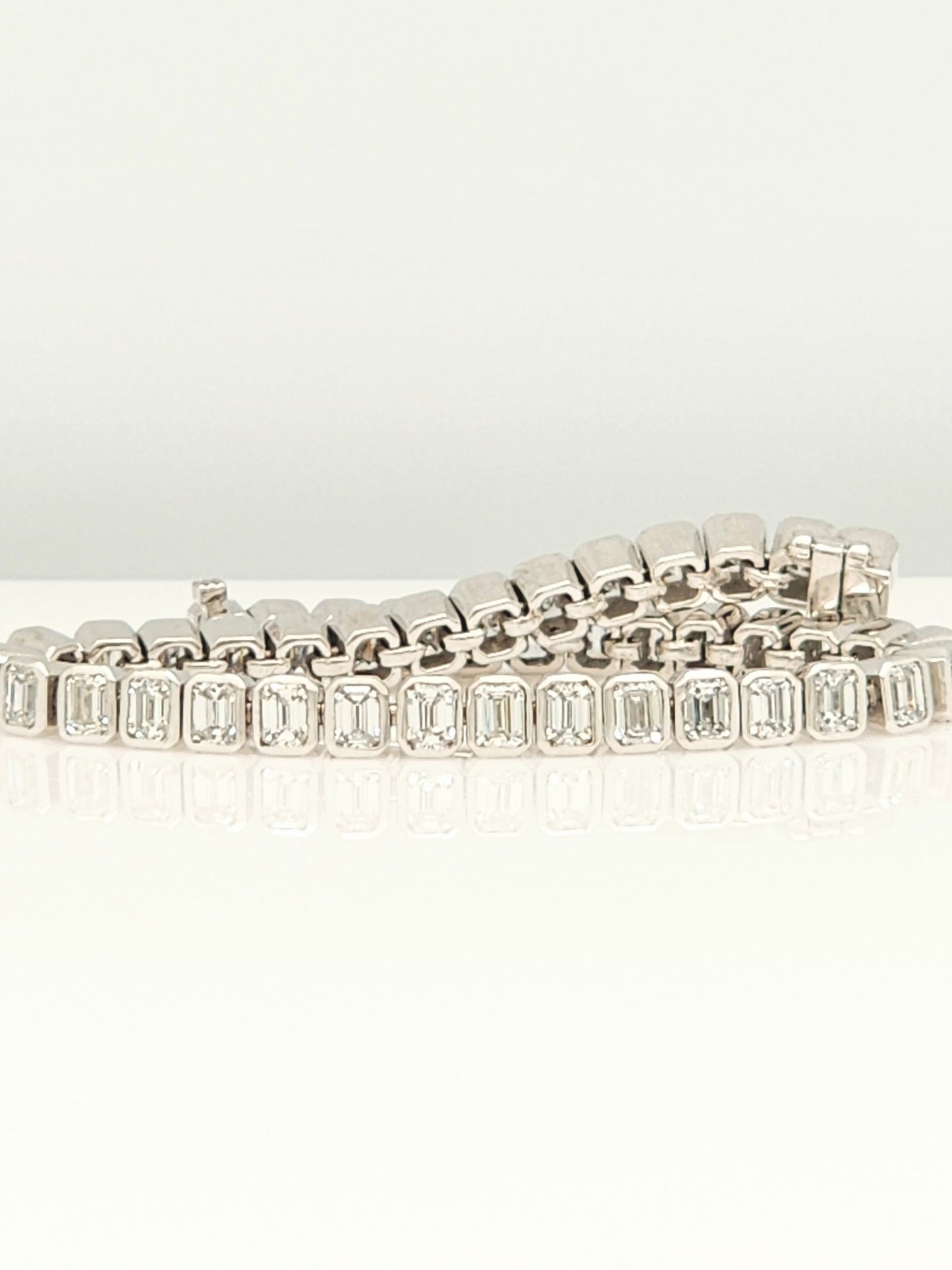 10.18 CARATS!!! Emerald Cut Diamond Tennis Bracelet in 14KWG!!!!