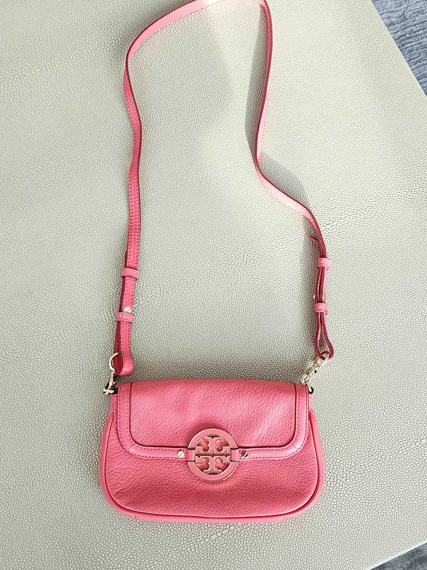 TORY BURCH Amanda Mini Crossbody Clutch in Pink Pebbled Leather