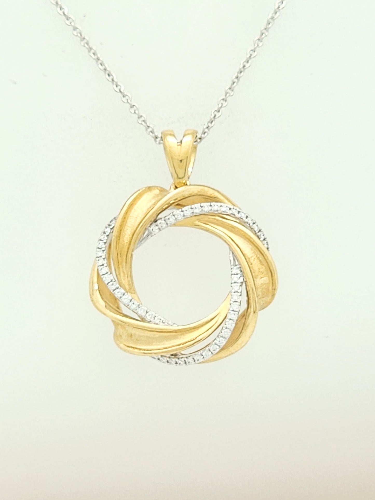 SIMON G Circle Wreath Pendant in Two-Tone 18K with Diamonds!