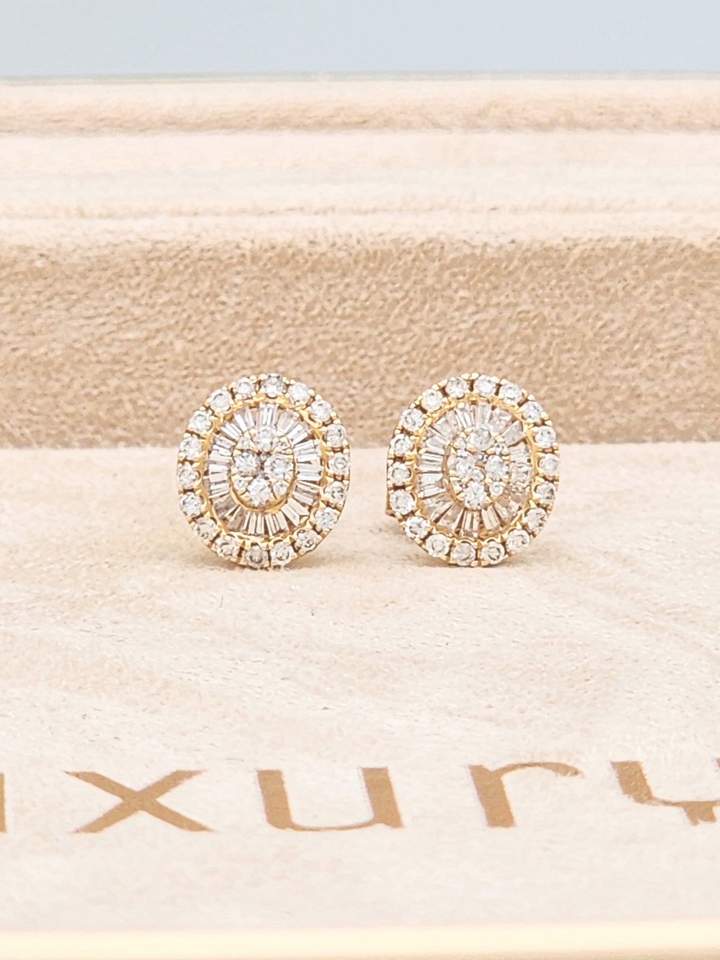 0.70 Carat Diamond Cluster Earrings in 14KYG