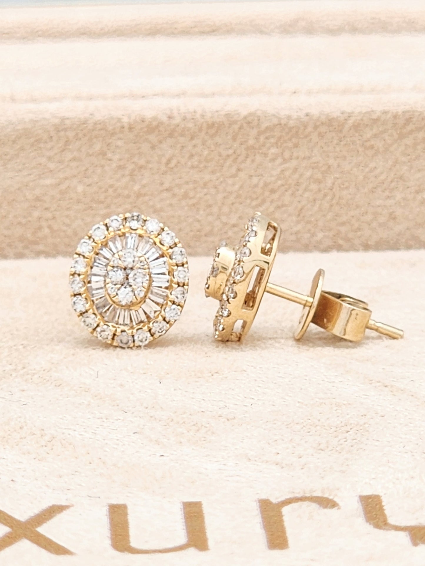 0.70 Carat Diamond Cluster Earrings in 14KYG
