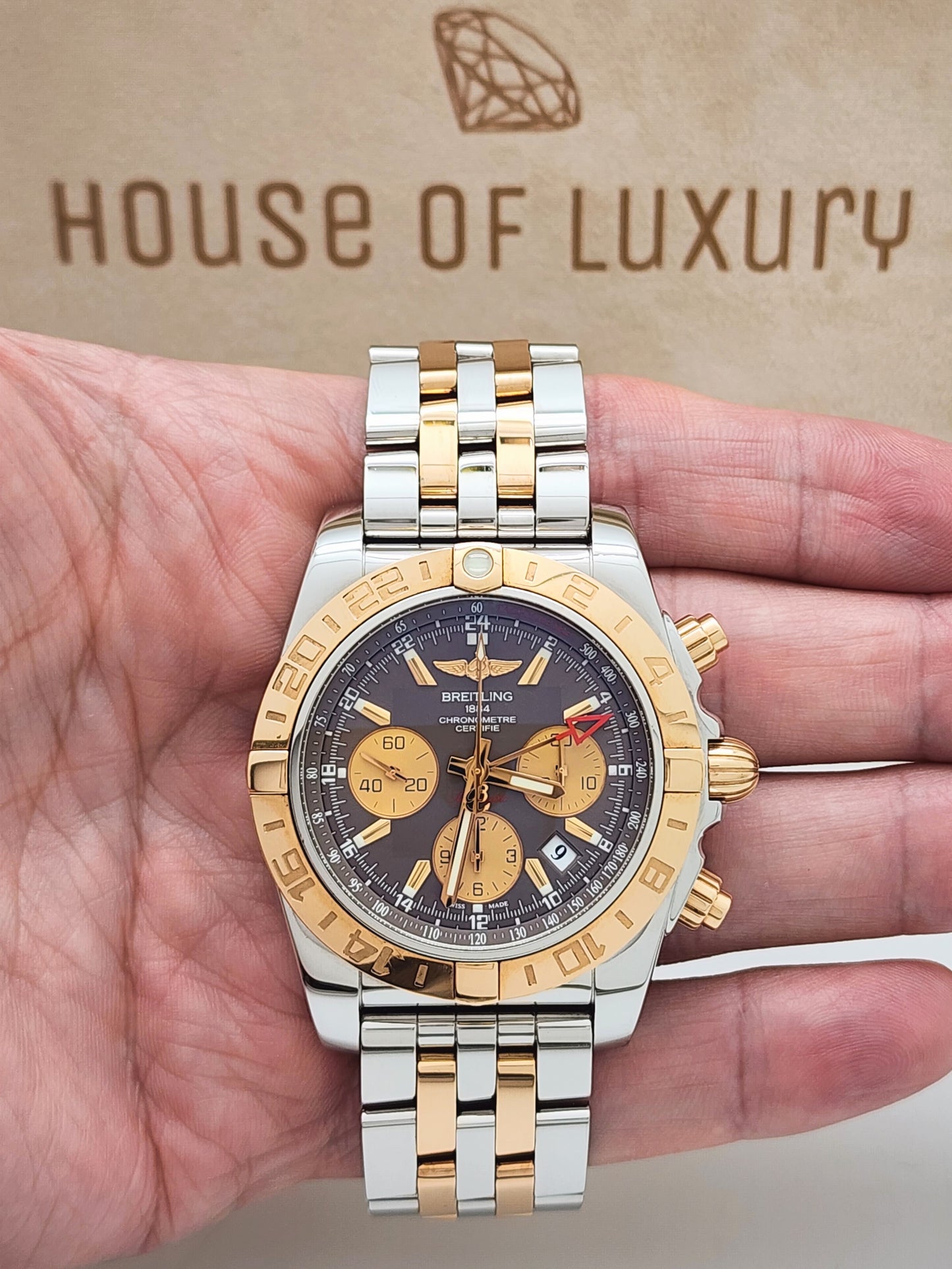 BREITLING Chronomat 44 GMT Stainless/Rose with Brown Dial CB0420 Complete Set!!!!! Retail: $15,600 HUGE SAVINGS!!!