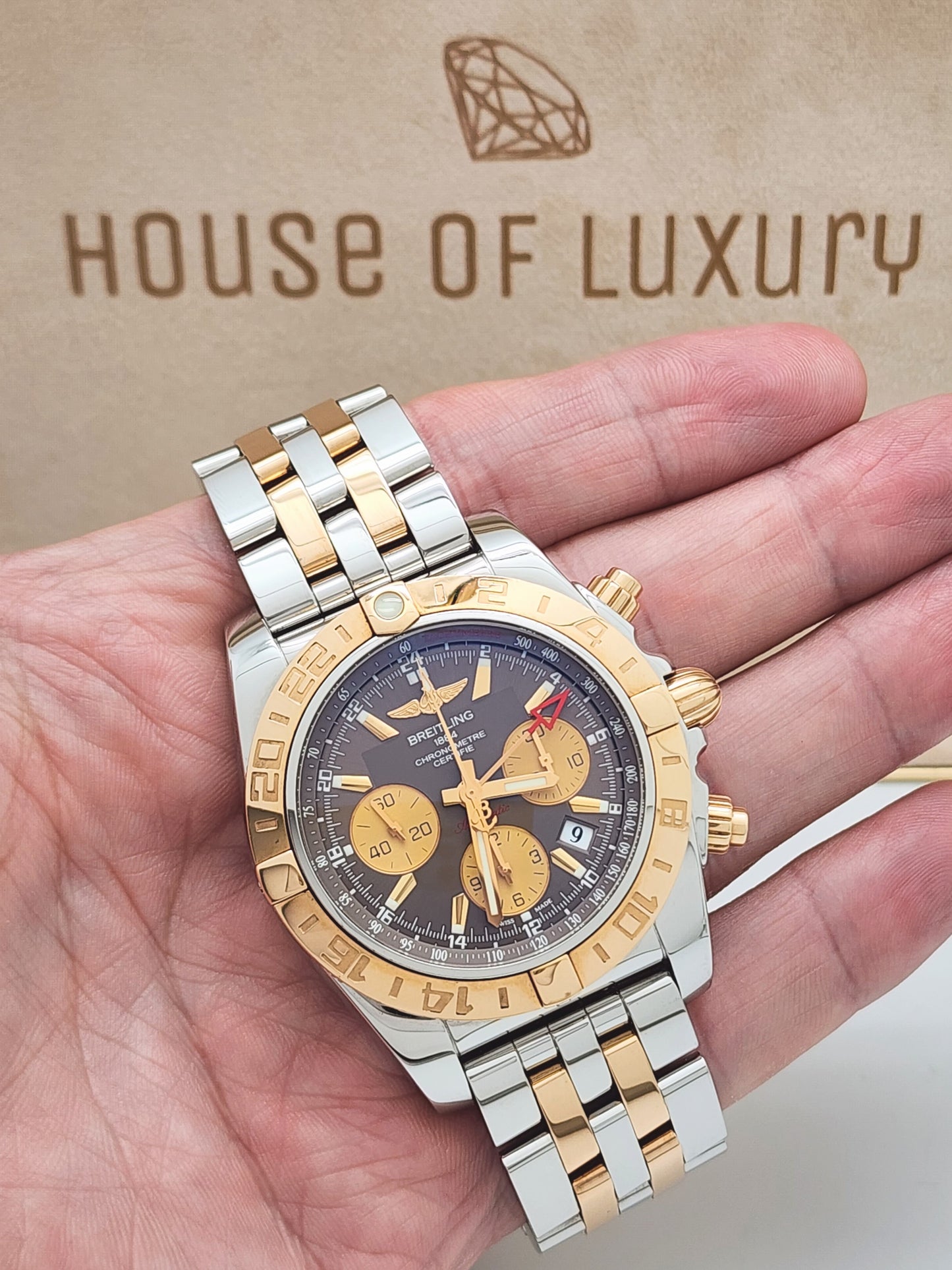 BREITLING Chronomat 44 GMT Stainless/Rose with Brown Dial CB0420 Complete Set!!!!! Retail: $15,600 HUGE SAVINGS!!!