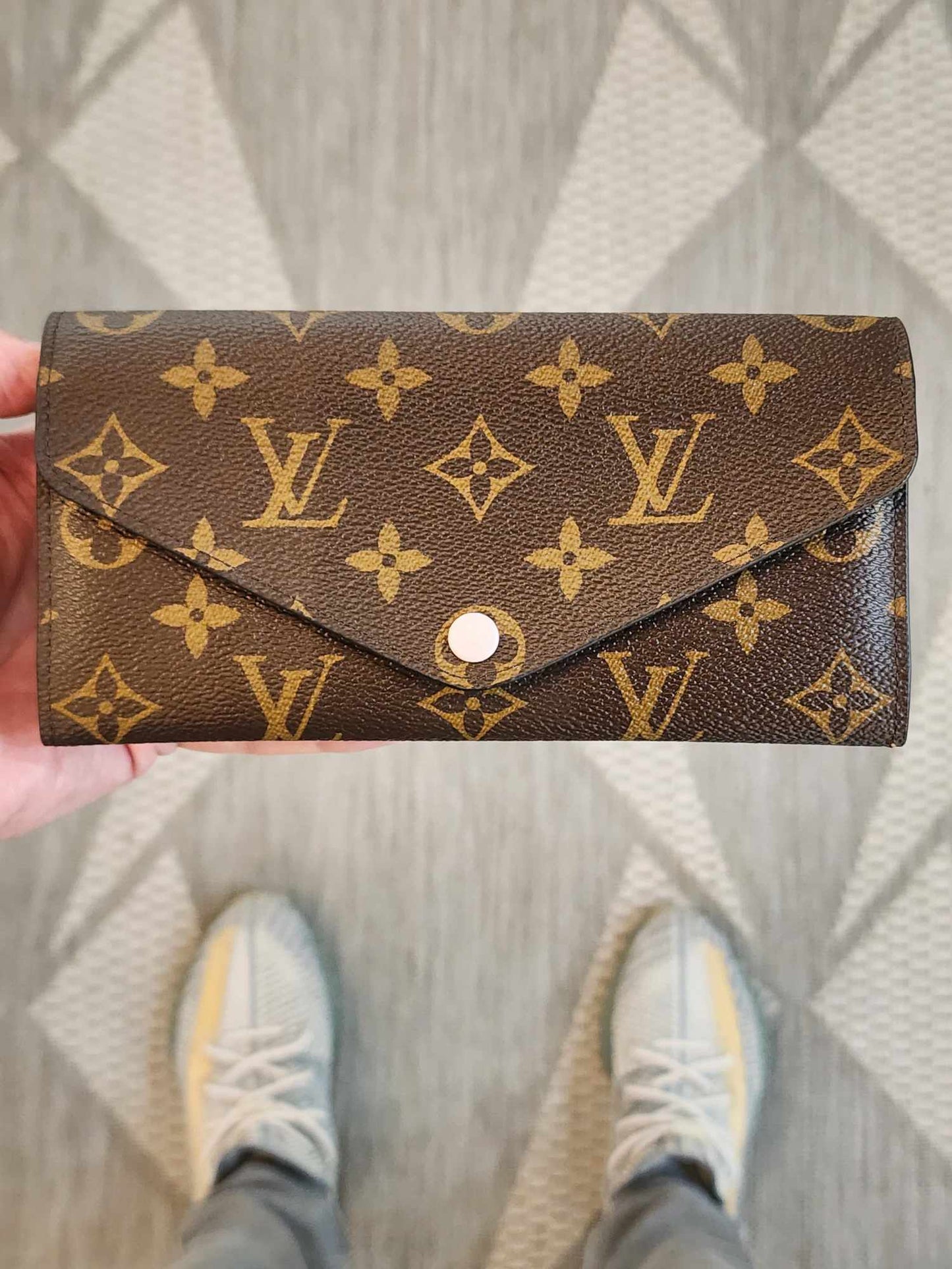 Louis Vuitton Josephine Wallet Zippered Insert Monogram Rose