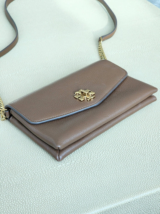 TORY BURCH Kira Wallet On Chain Crossbody in Pebbled Brown Leather